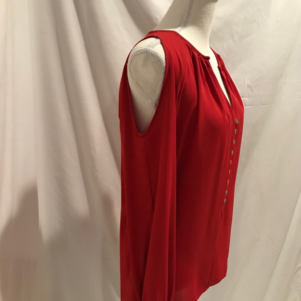 🔥SALE🔥Karen Kane cold shoulder blouse size M - Picture 2 of 7